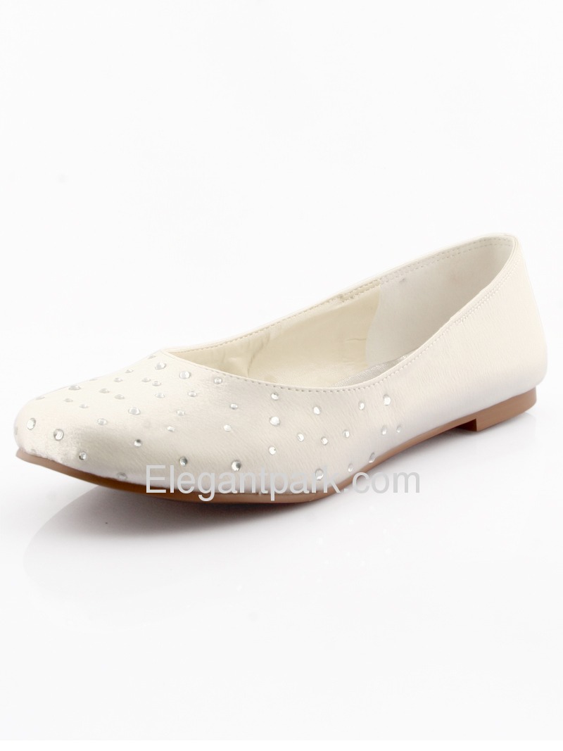 closed toe satin shoes